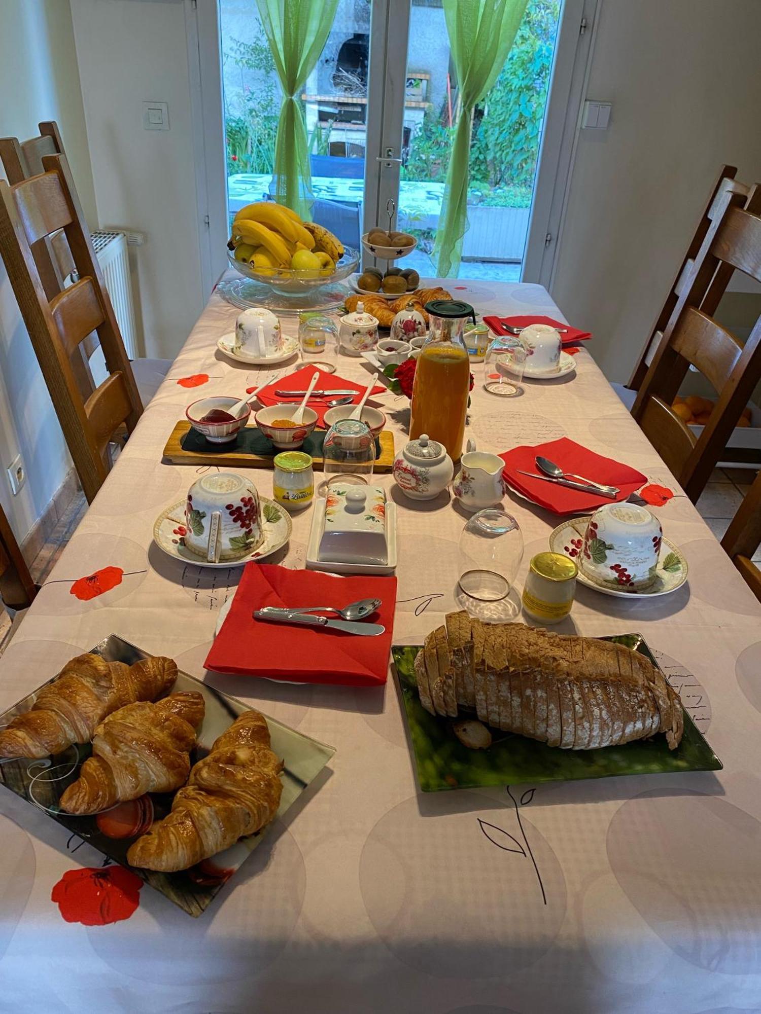 Le Clos D'Herblay Chambres D'Hotes Bagian luar foto